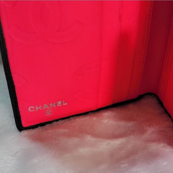 Authentic Chanel Camdon Wallet with box and dustbag - Picture 8 of 17